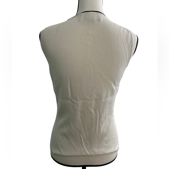 Elegant Cream Sleeveless Knit Top, size L - Picture 5 of 7
